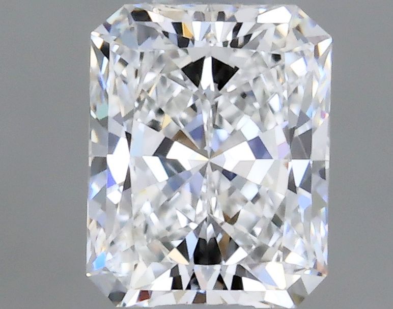 Prírodný diamant radiant,...