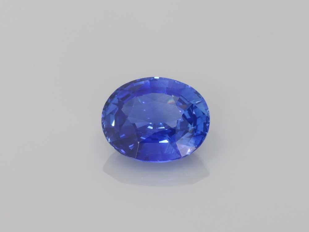 3.04 ct Oval Sapphire