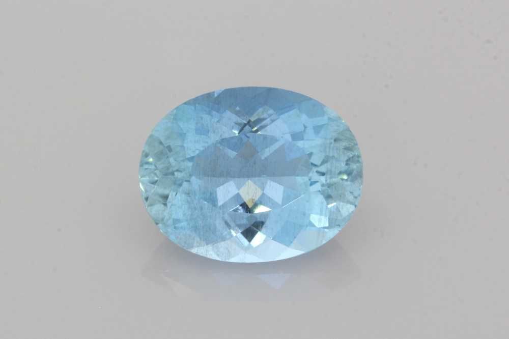 Akwamaryn 5,32 ct, niebieski, szlif owalny