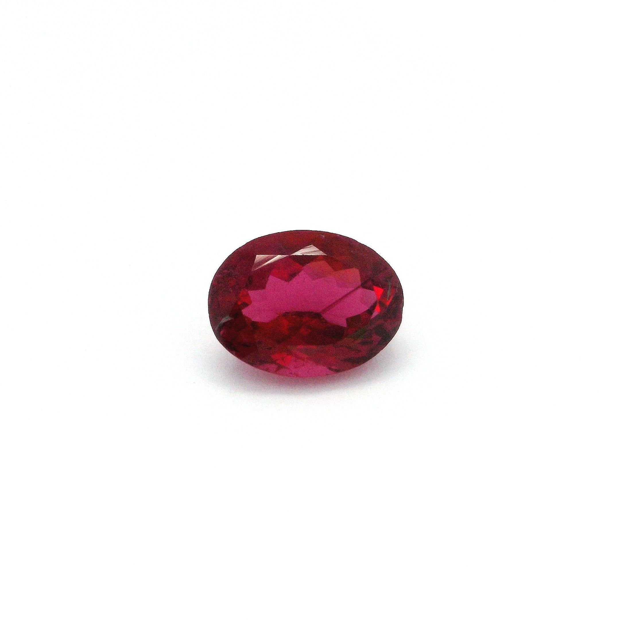 Turmalin 1,33 ct, czerwony, szlif owalny