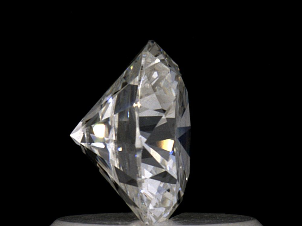 Prírodný diamant briolette,...