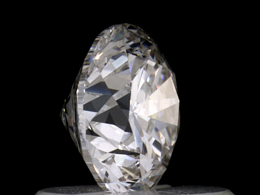 Prírodný diamant briolette,...