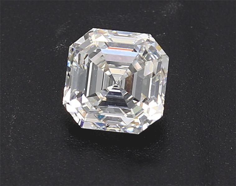 Prírodný diamant hruška, SI1, D,... Prírodný diamant hruška, SI1, D,...