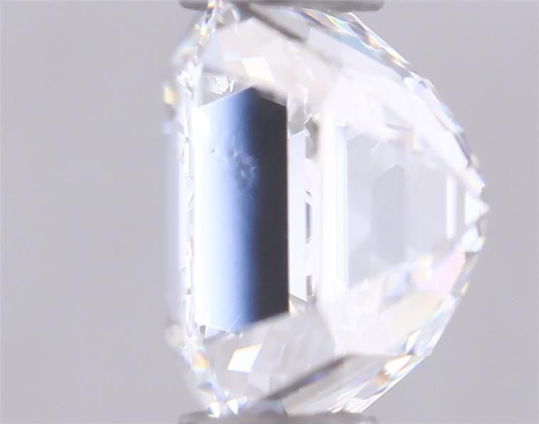 Prírodný diamant asscher,...