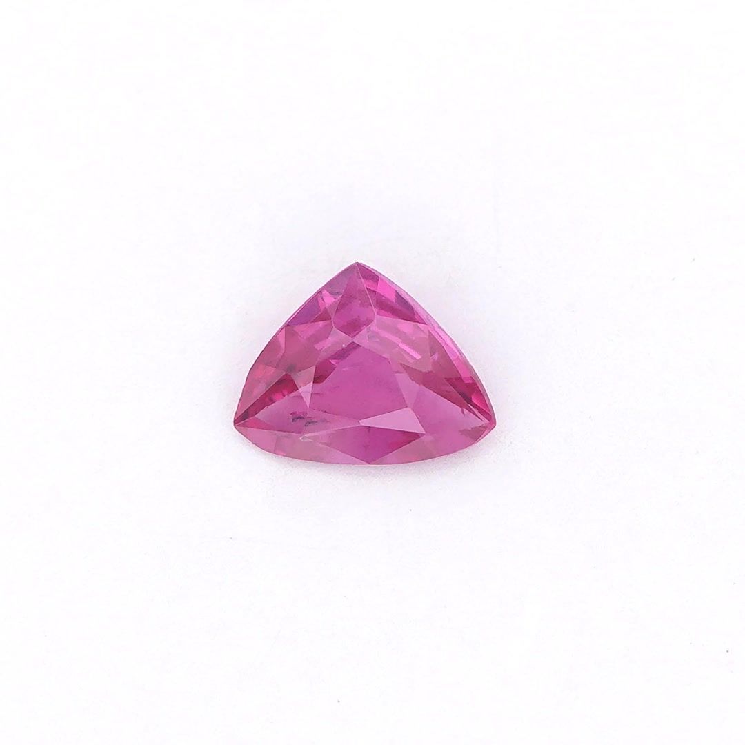 0.48 ct Sapphire