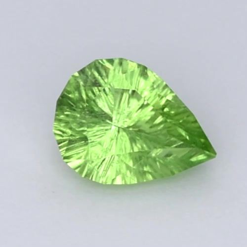 PERIDOT FANCY 8.8ct GREEN yellowish green SI PAKISTAN NONE