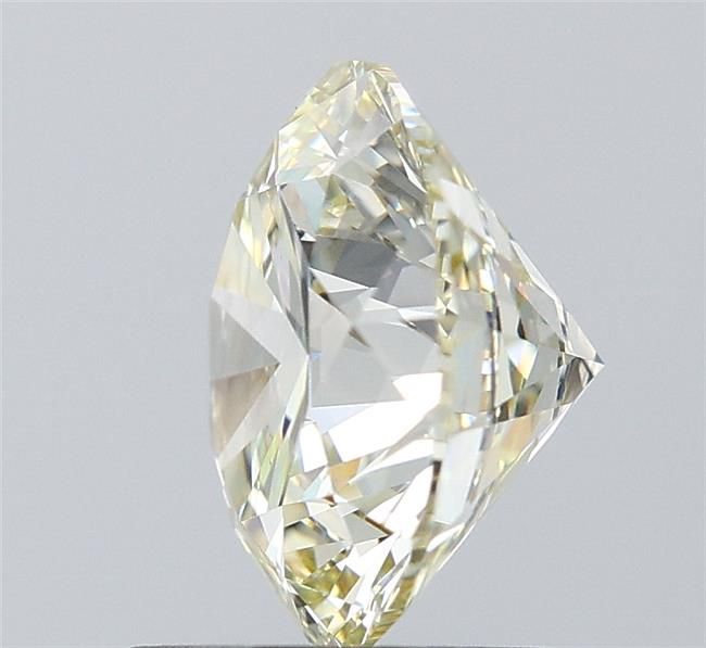 Prírodný diamant okrúhly...