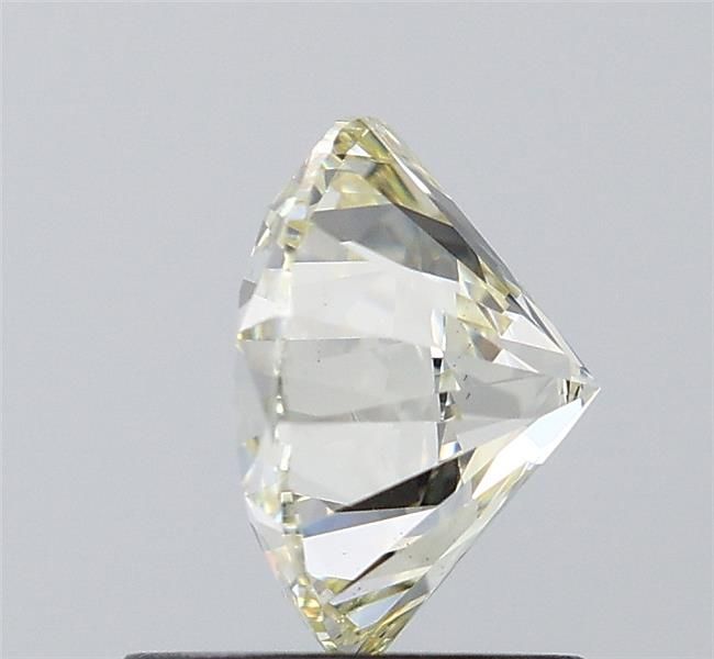 Prírodný diamant okrúhly...