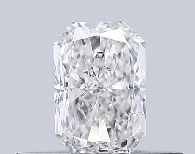 Prírodný diamant radiant,...