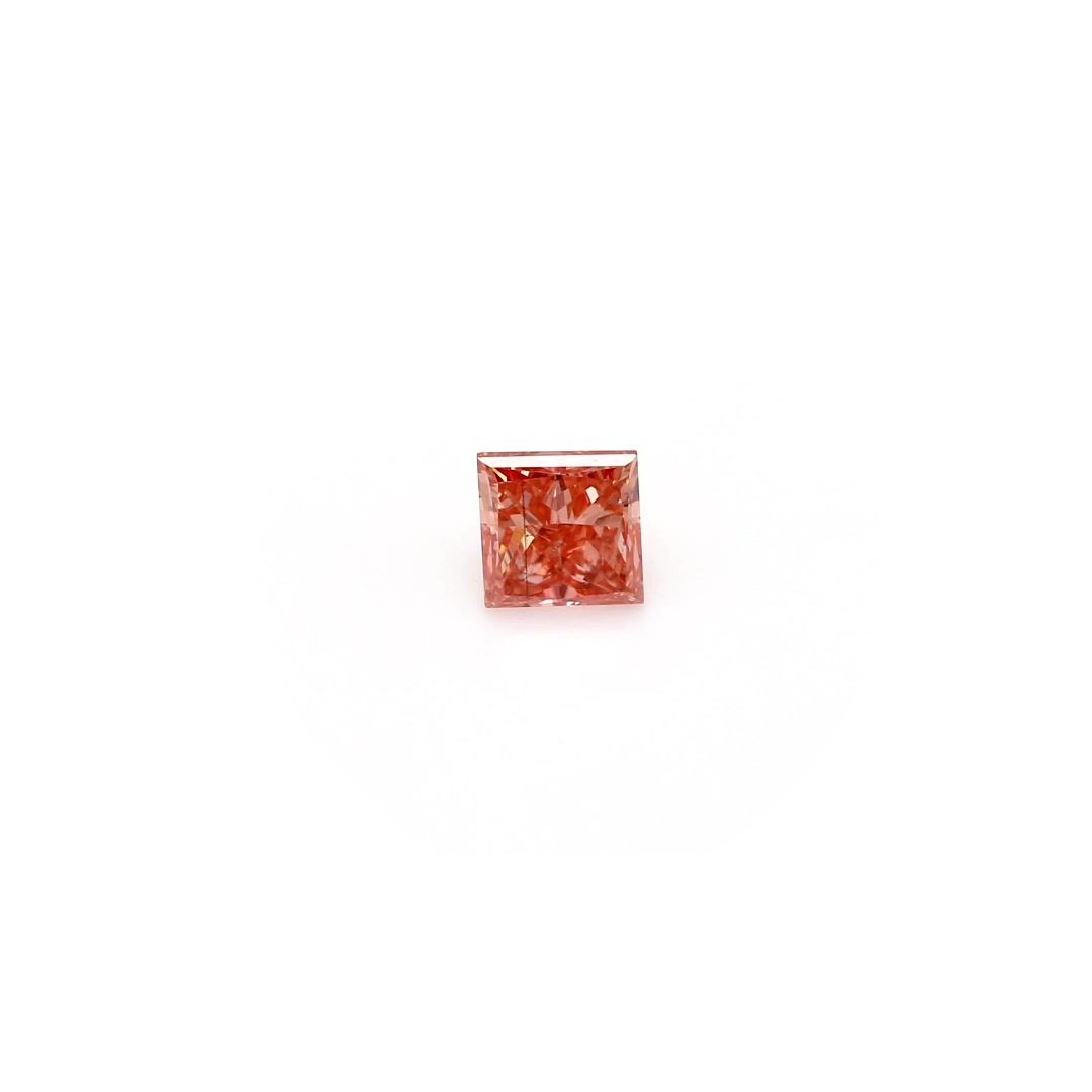 0.53 CT Fancy Intense Pink PRINCESS