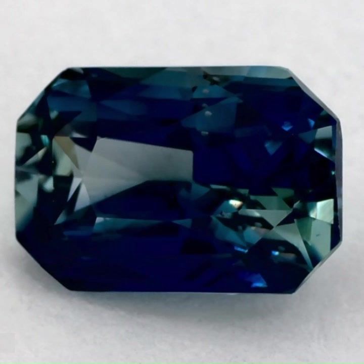 2.23 ct Sapphire