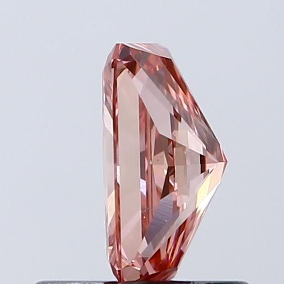 0.71 CT Fancy Vivid Pink RADIANT