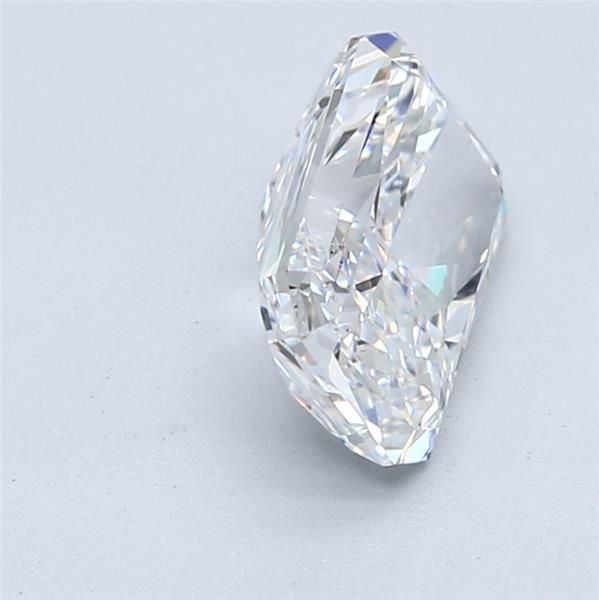 Prírodný diamant radiant,...