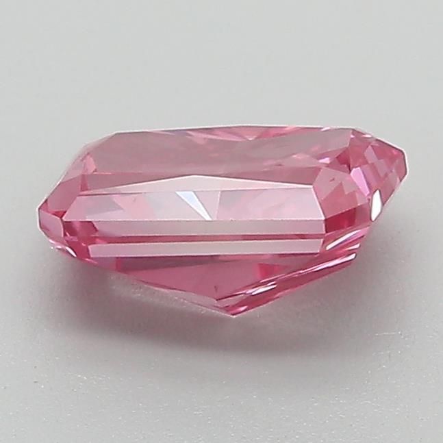 1.25 CT Fancy Vivid Pink RADIANT