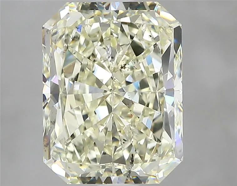 Prírodný diamant radiant,...