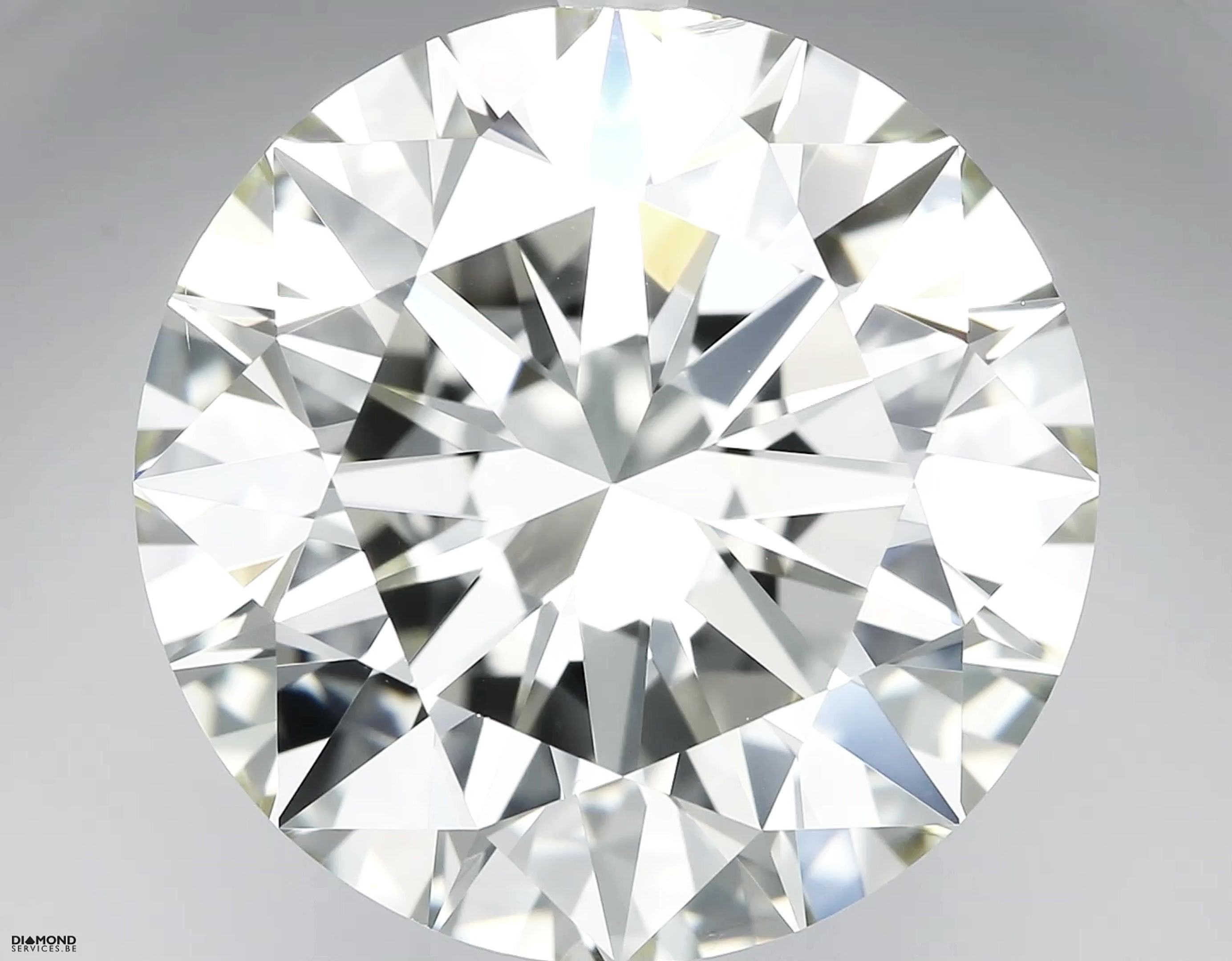 Prírodný diamant okrúhly...