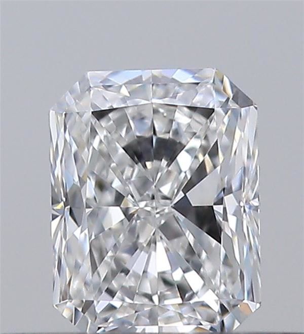 Prírodný diamant radiant,...