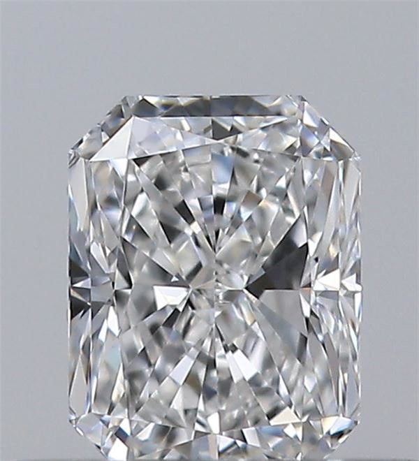 Prírodný diamant radiant, VVS1, F,... Prírodný diamant radiant, VVS1, F,...