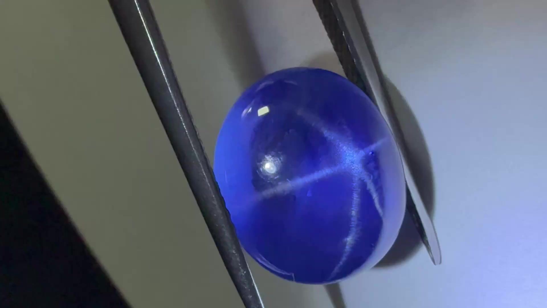 Szafir 11,27 ct, niebieski, kaboszon