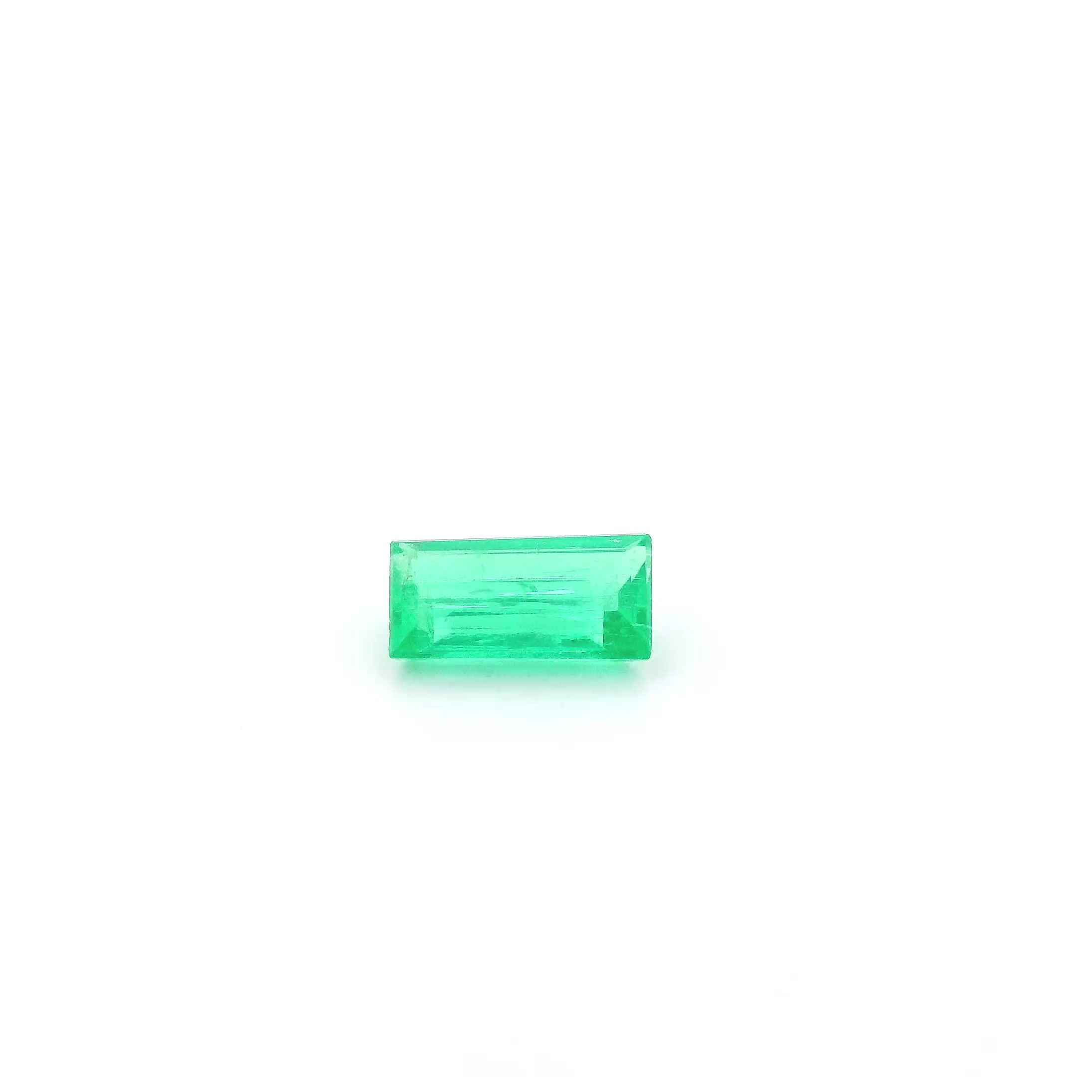 0.38 ct Emerald