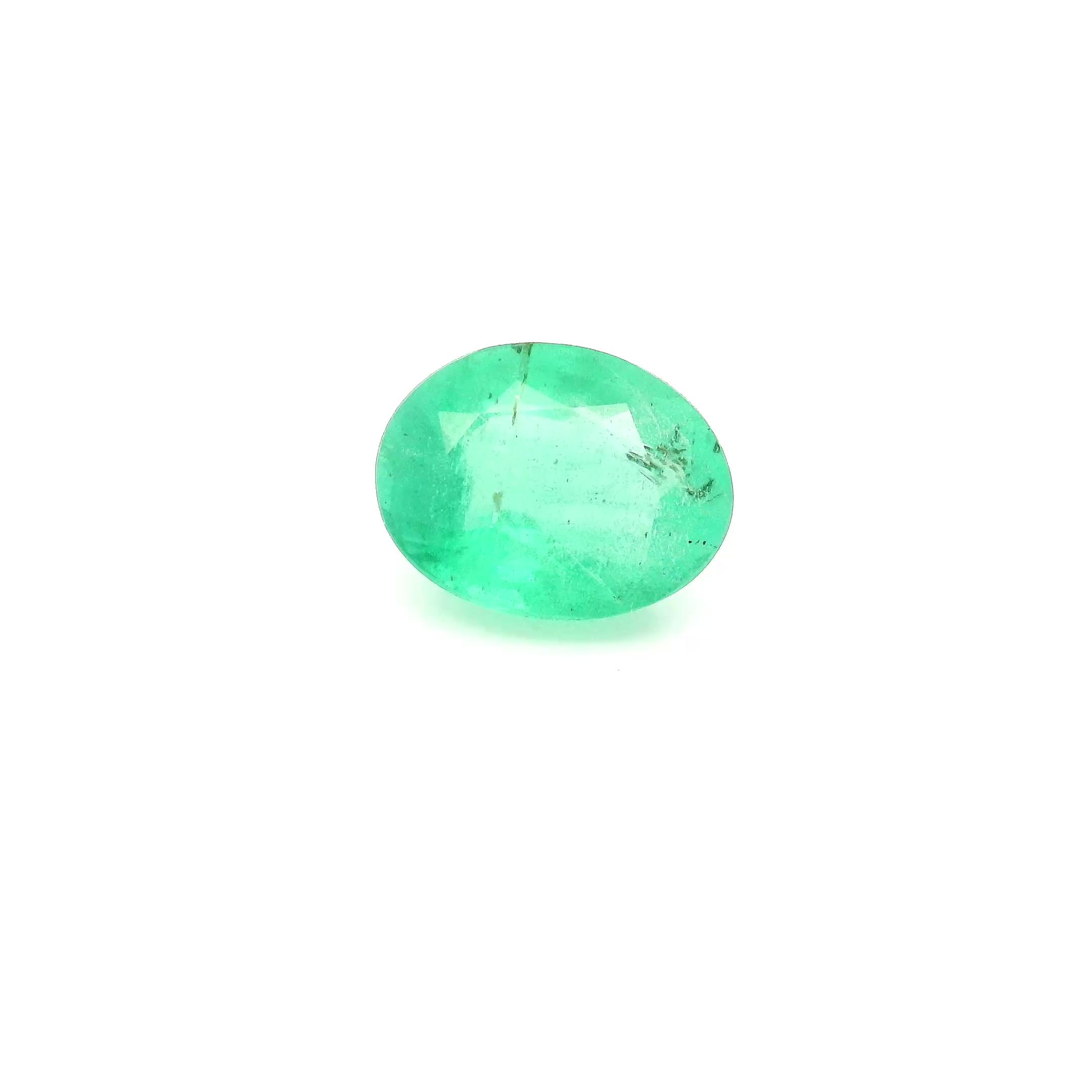 Szmaragd 1,32 ct, zielony, szlif owalny