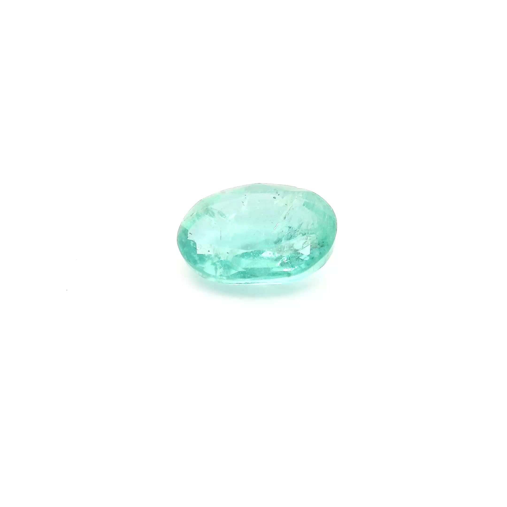 Szmaragd 1,13 ct, zielony, szlif owalny