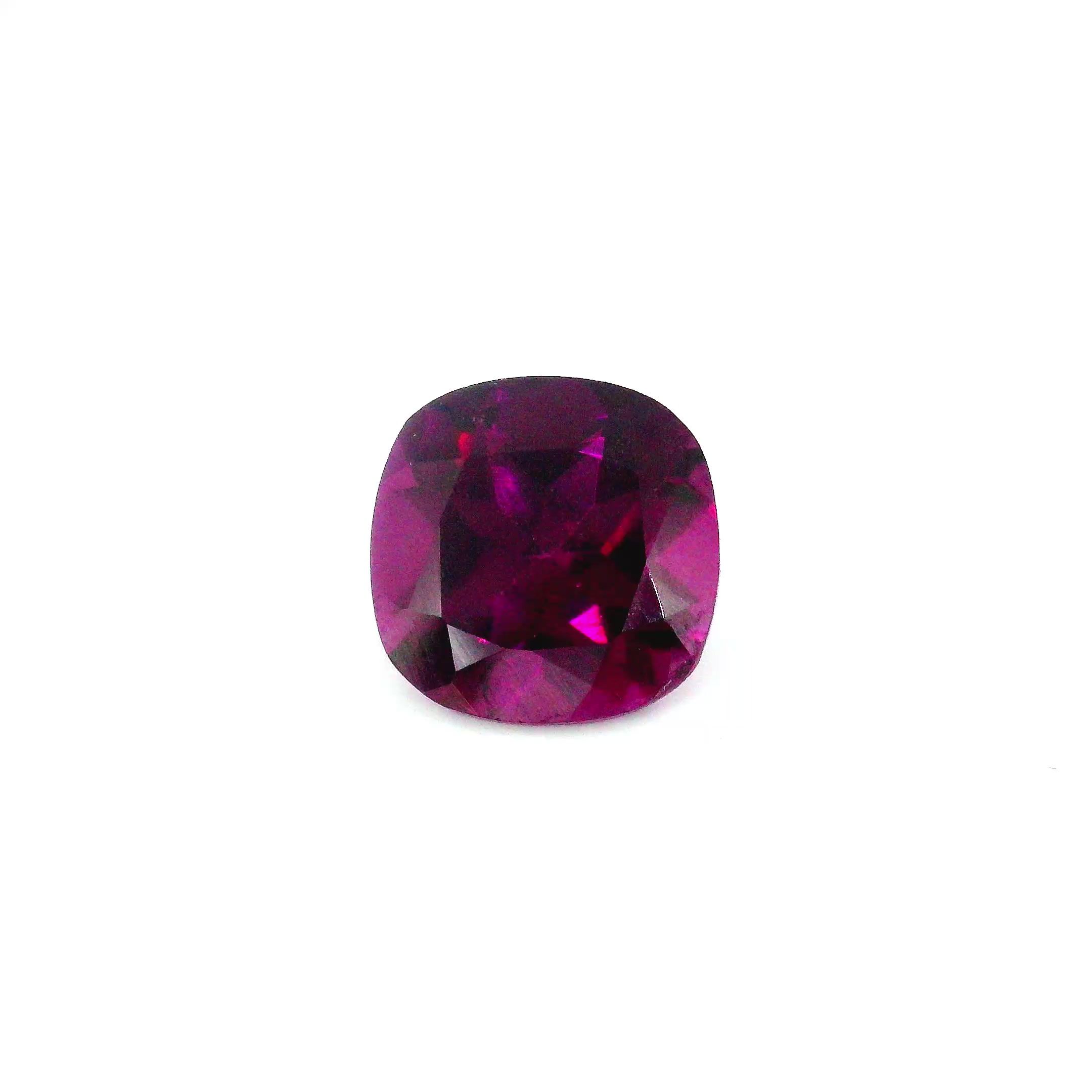 Granat 2,48 ct, purpurowy, szlif cushion