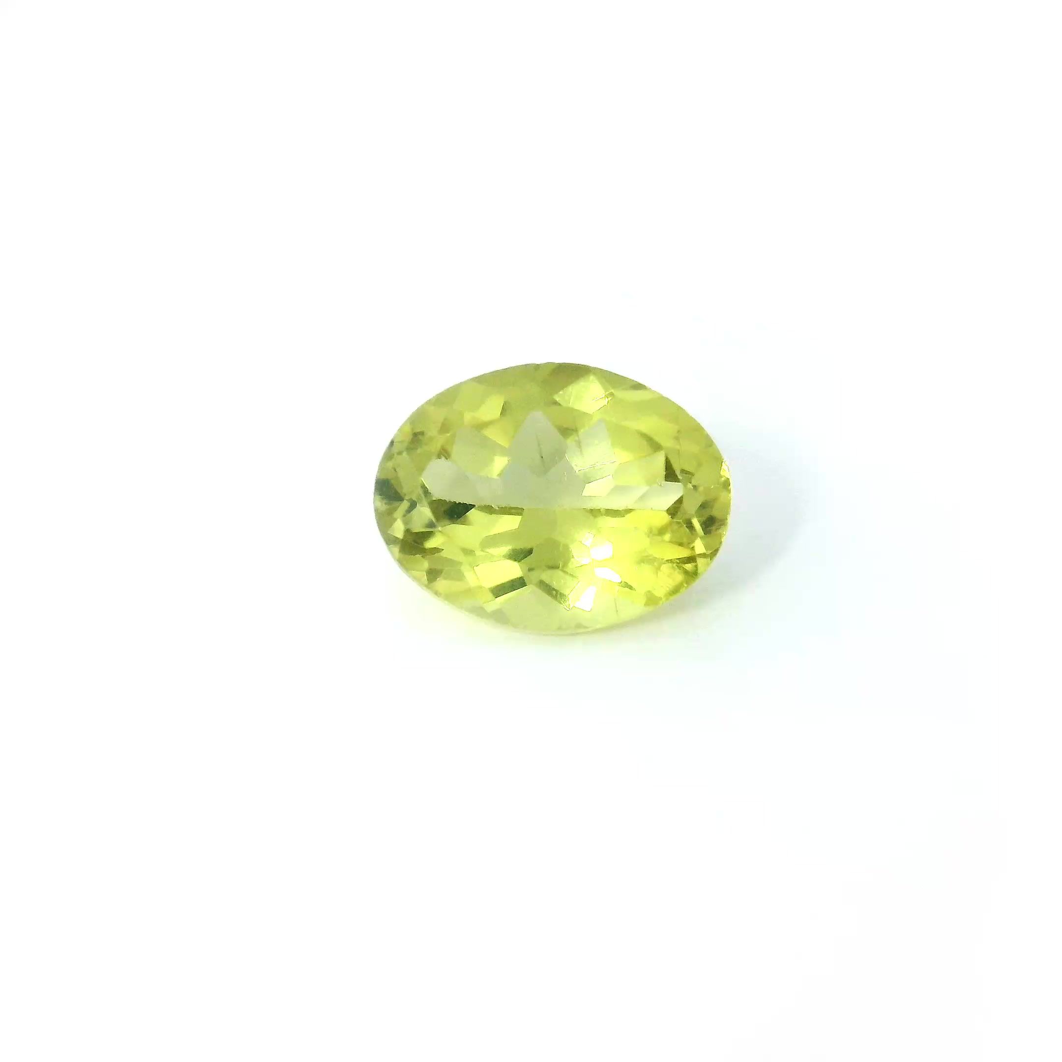 Apatyt 1,62 ct, żółty, szlif owalny