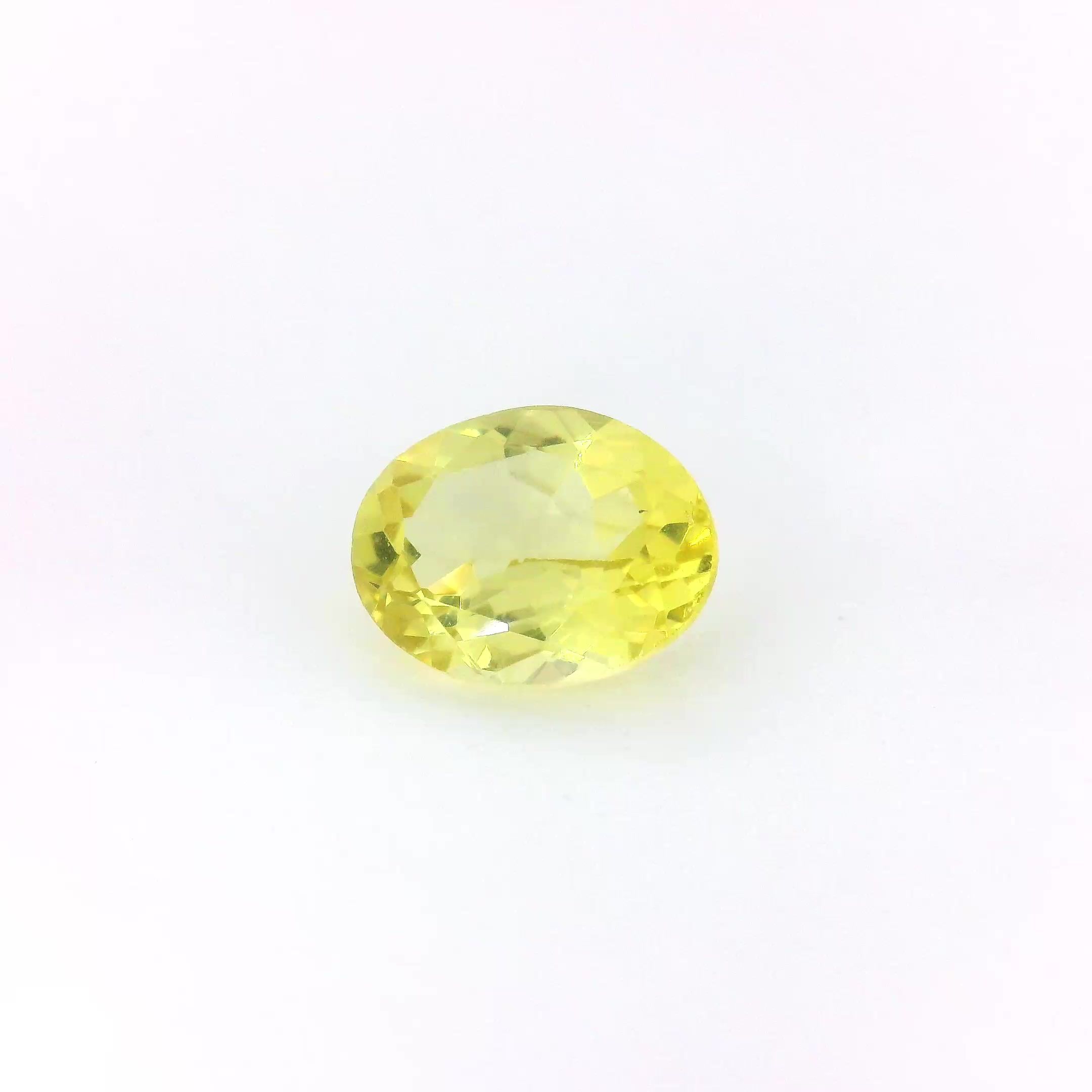 Apatyt 1,58 ct, żółty, szlif owalny