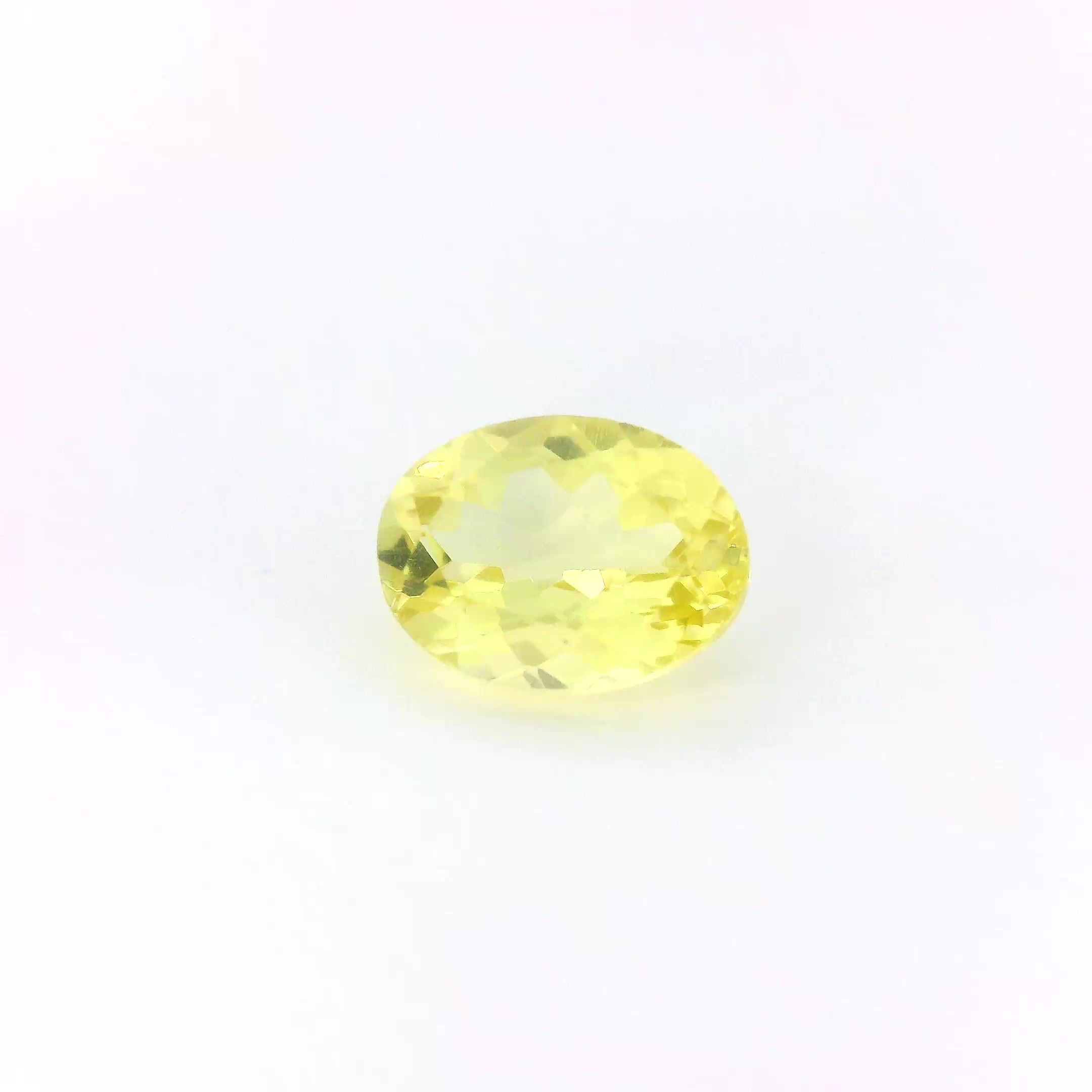 Apatyt 1,73 ct, żółty, szlif owalny
