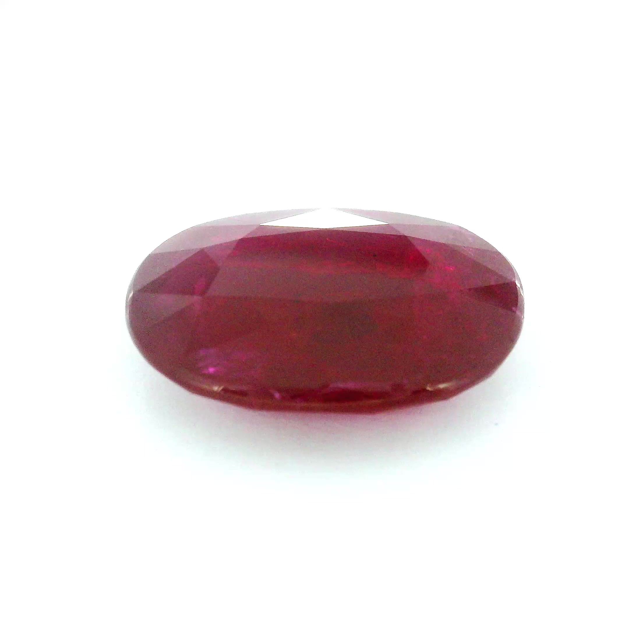 Rubin 10,30 ct, czerwony, szlif owalny