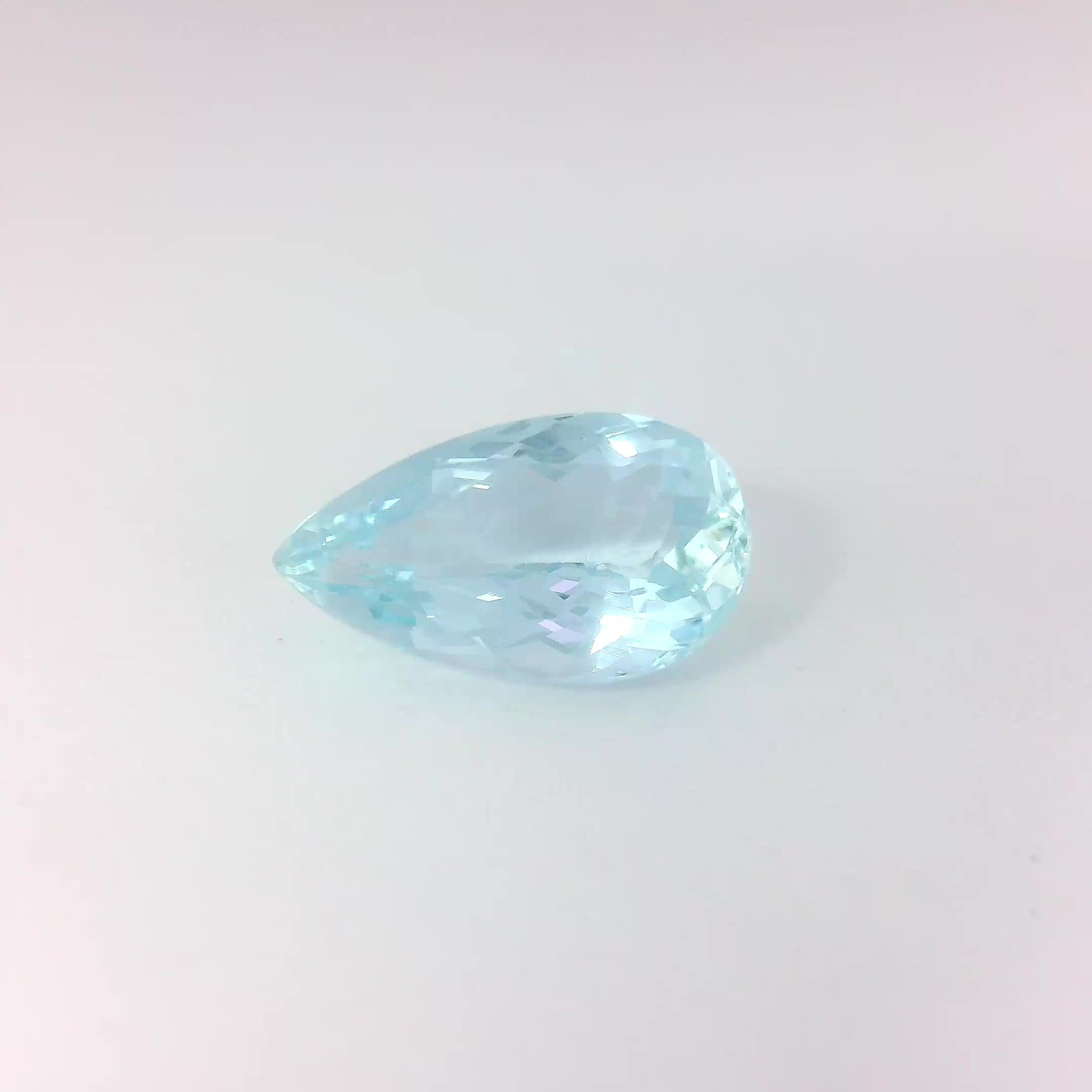 Akwamaryn 1,70 ct, niebieski, szlif gruszka