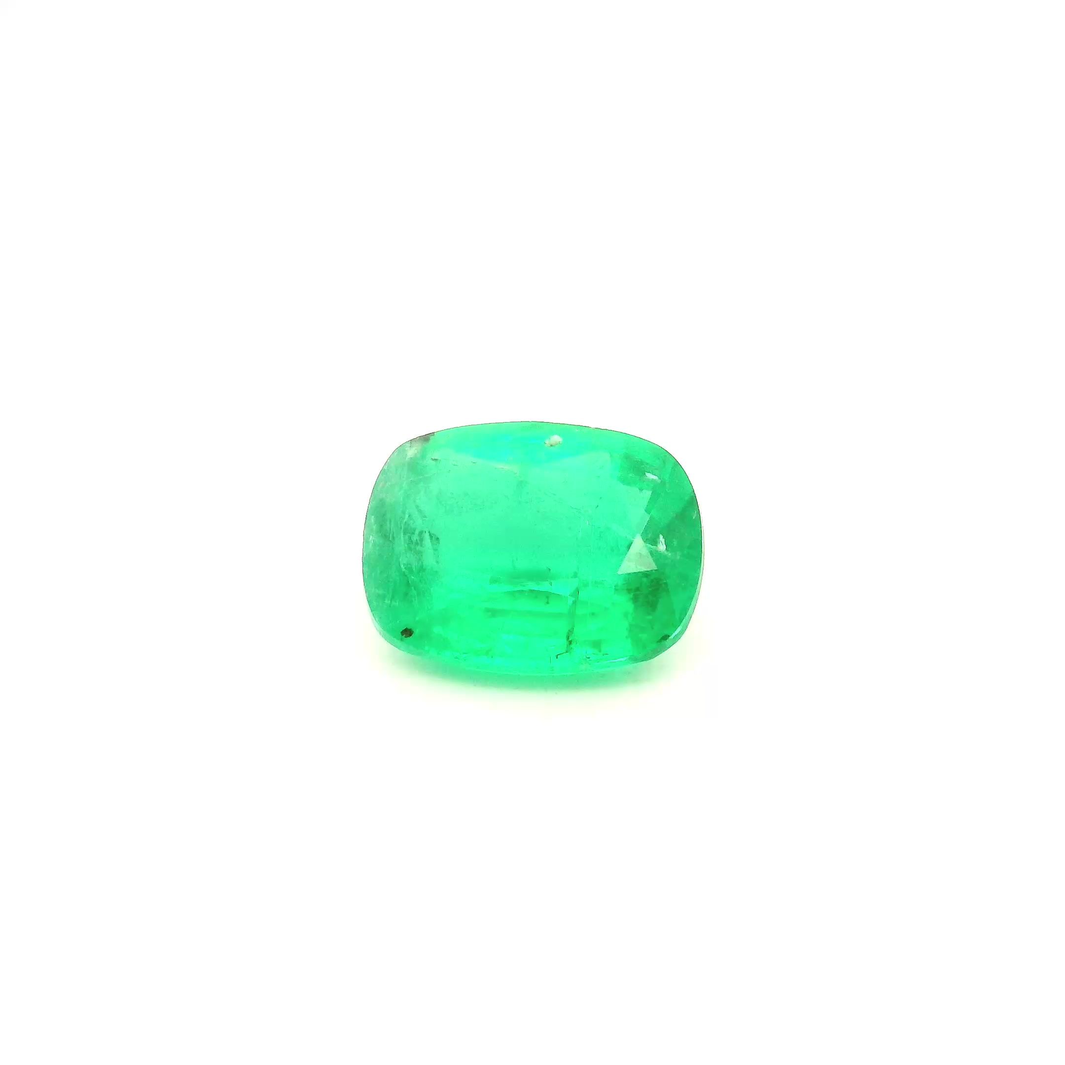 1.52 ct Cushion emerald