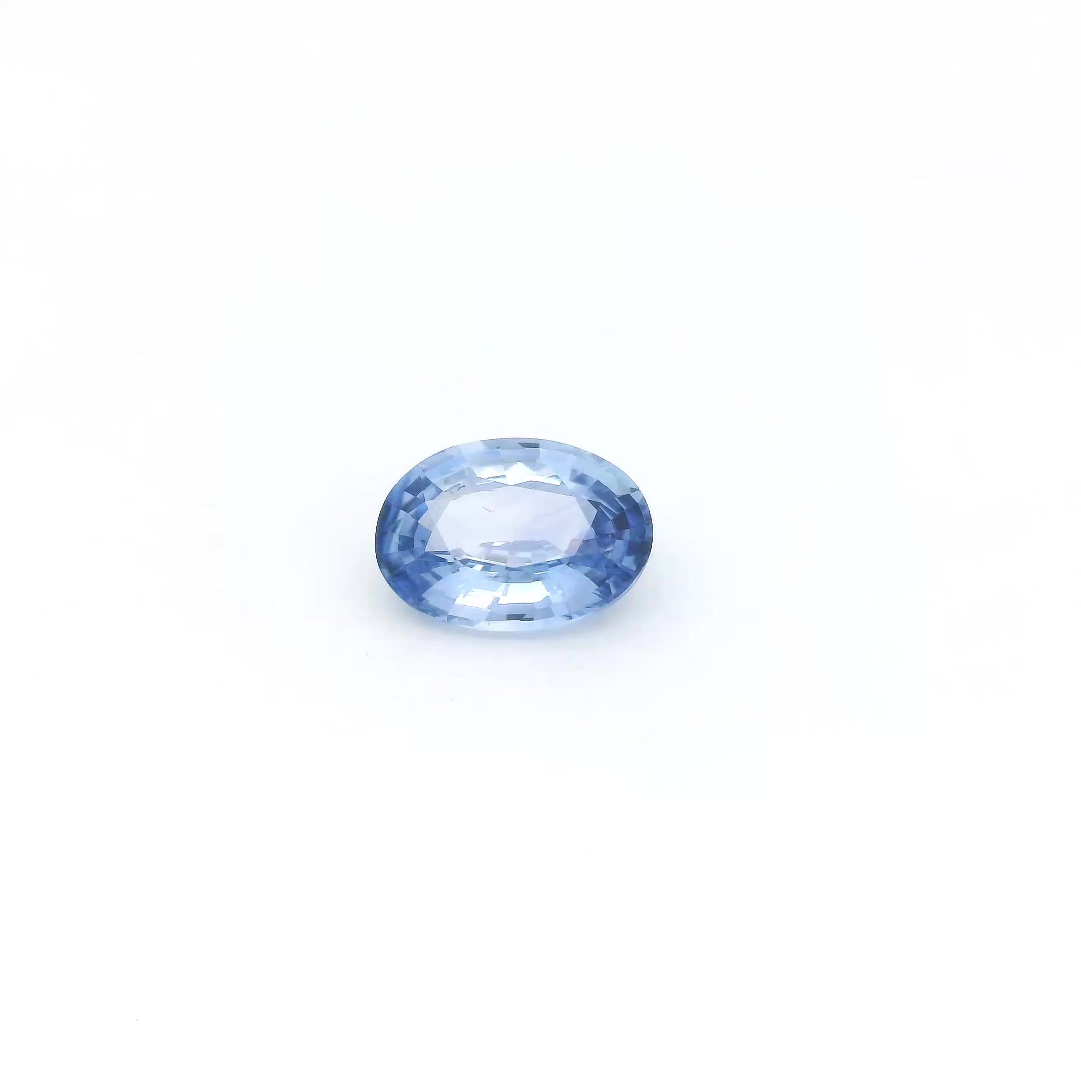0.91 ct Oval sapphire