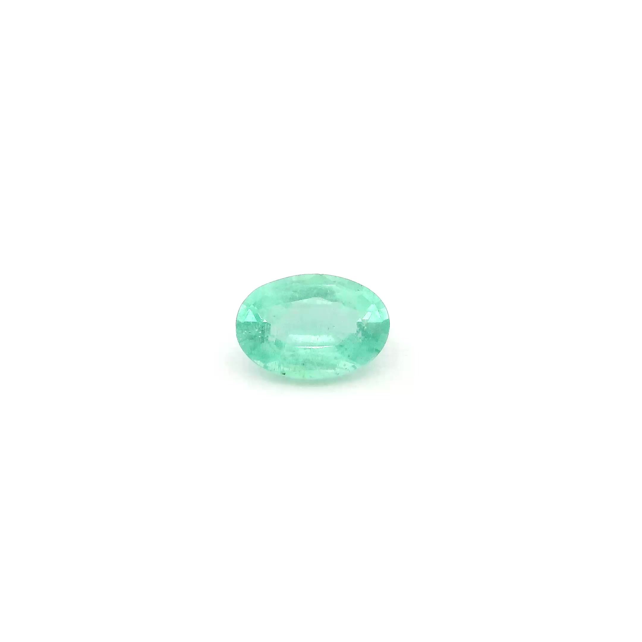 0.47ct - Green -  - Oval