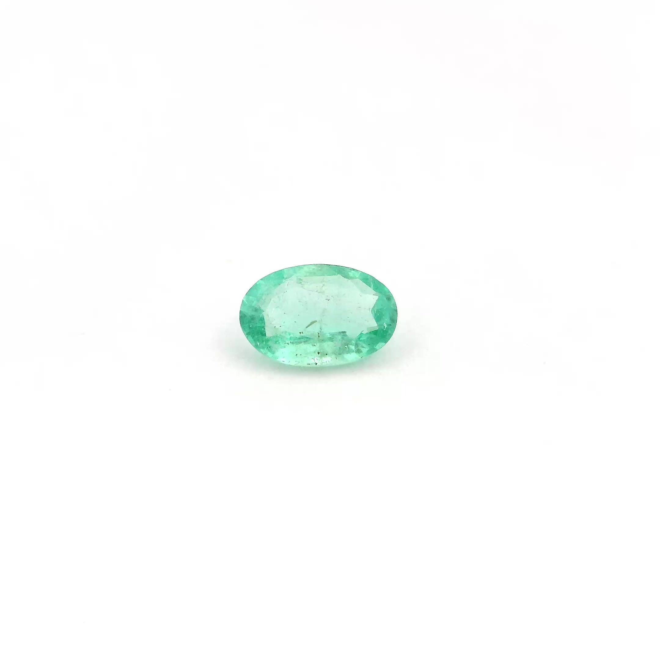 0.38ct - Green -  - Oval