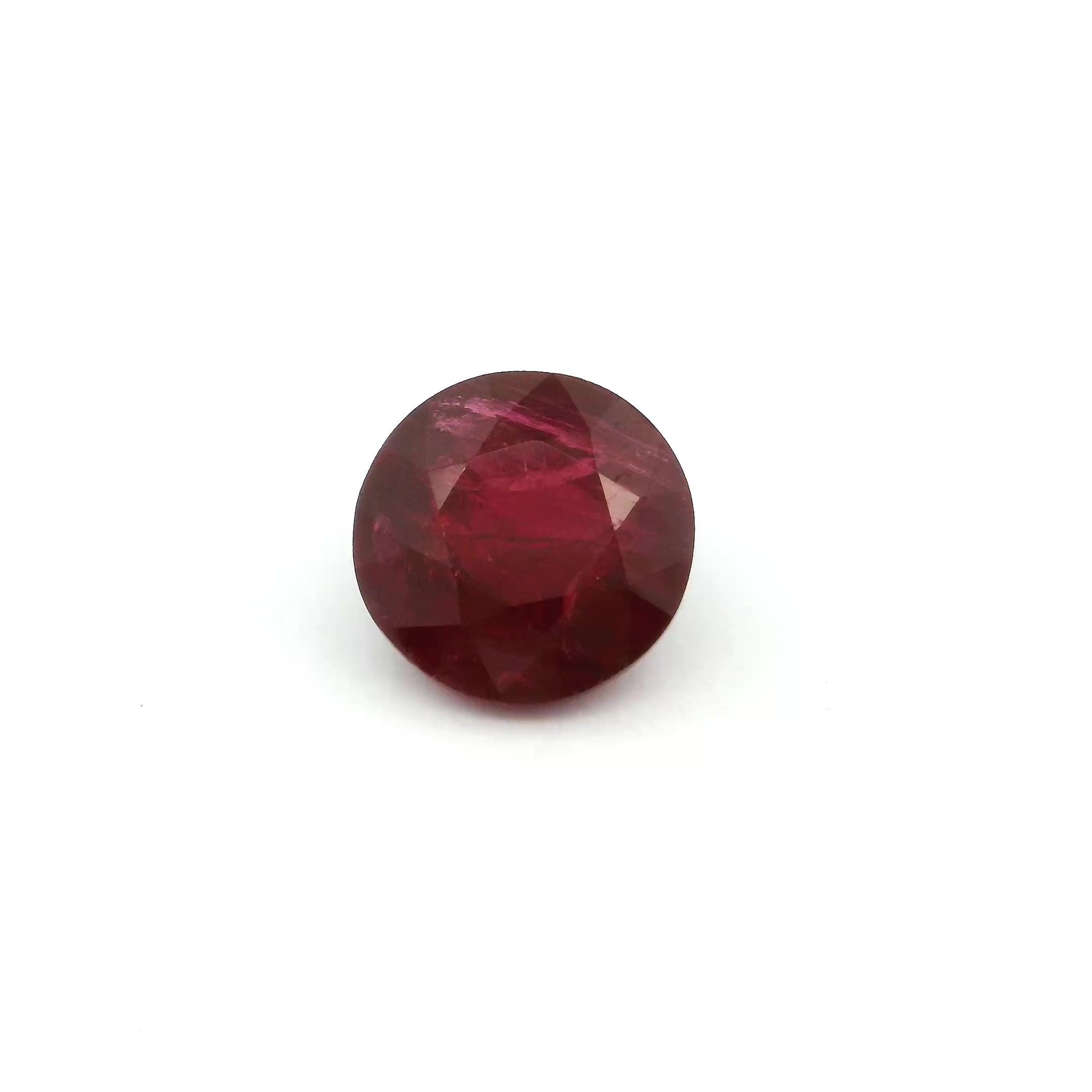 Rubin 2,61 ct, czerwony, szlif okrągły