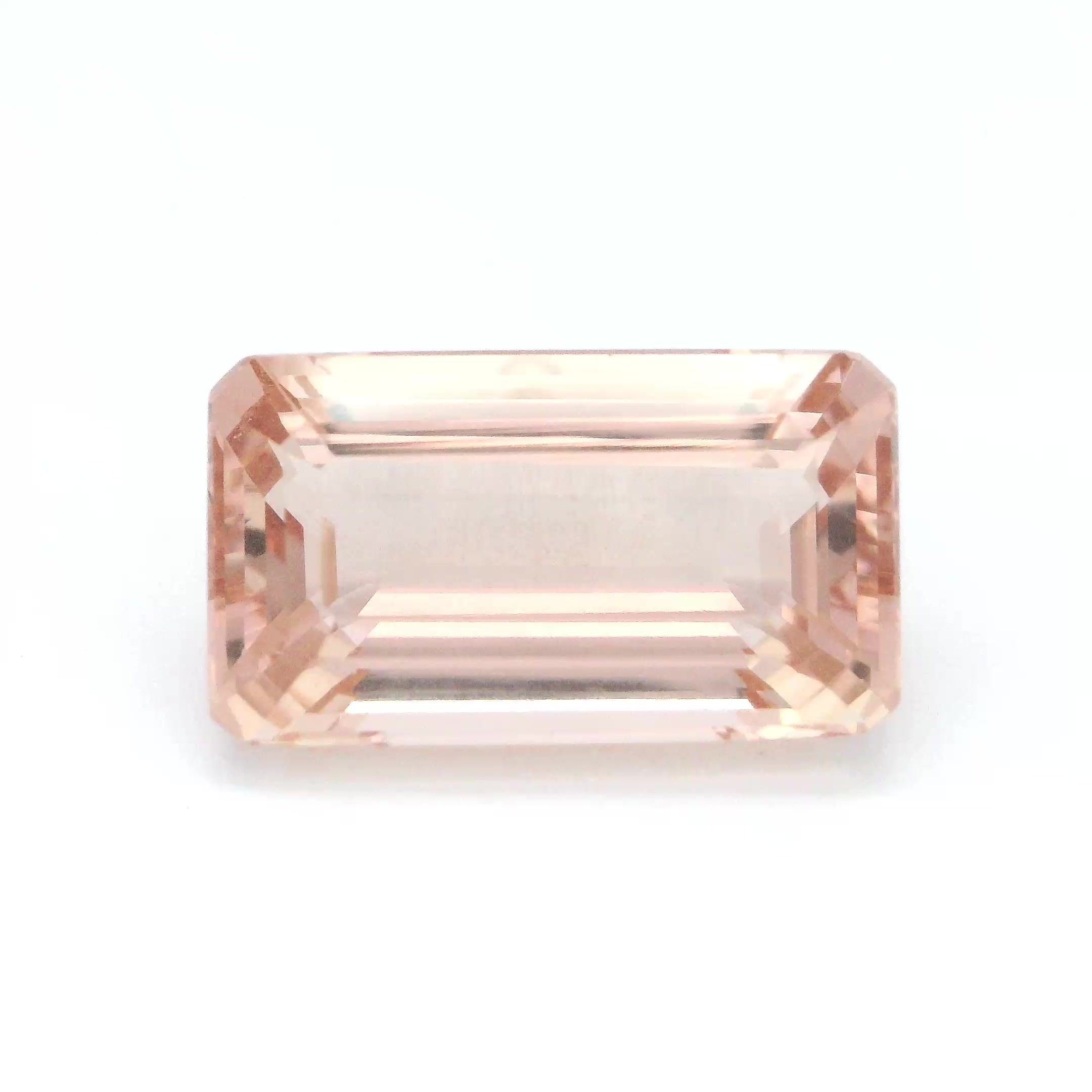 Morganit 8,15 ct, różowy, szlif ośmiokątny