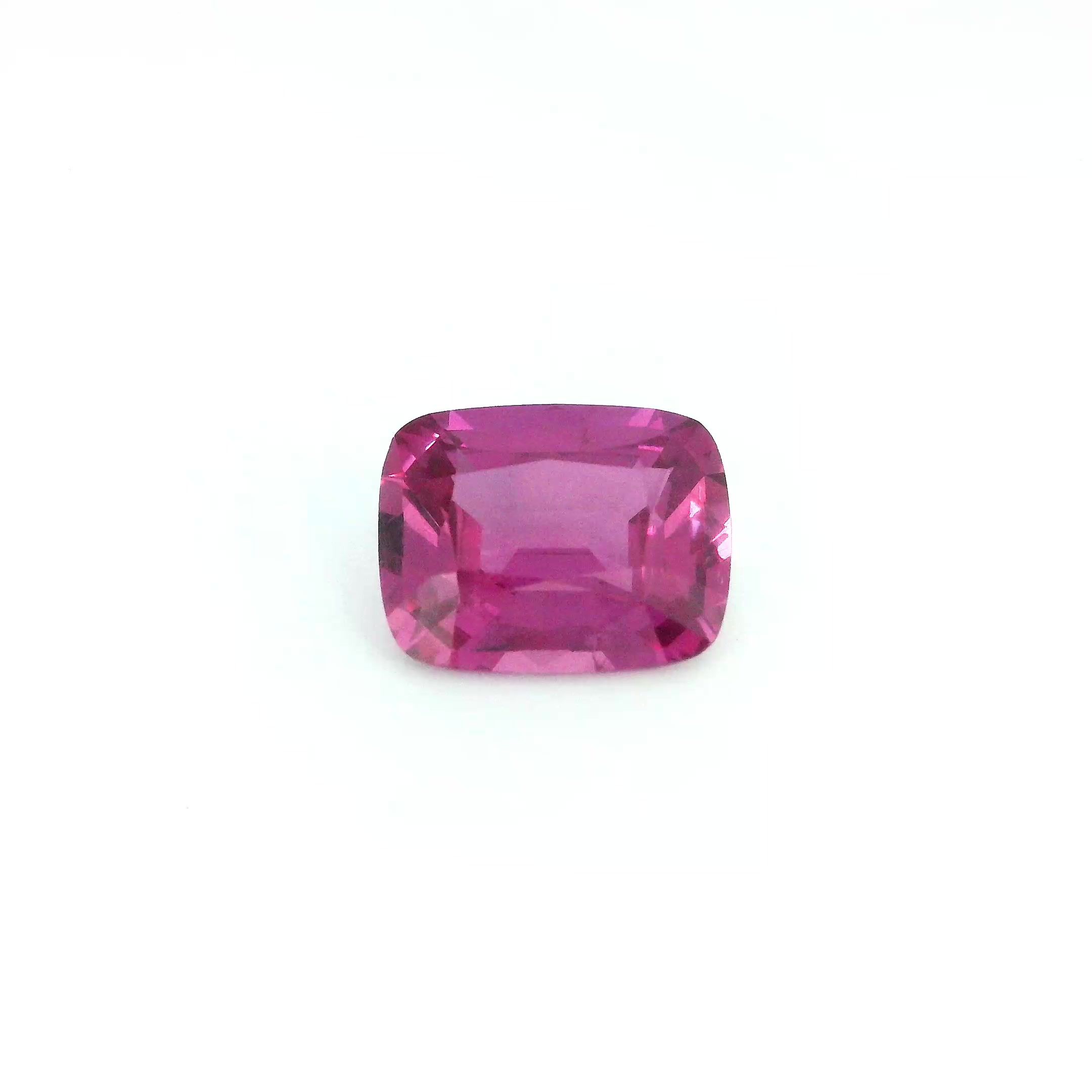 Rubin 1,91 ct, czerwony, szlif cushion