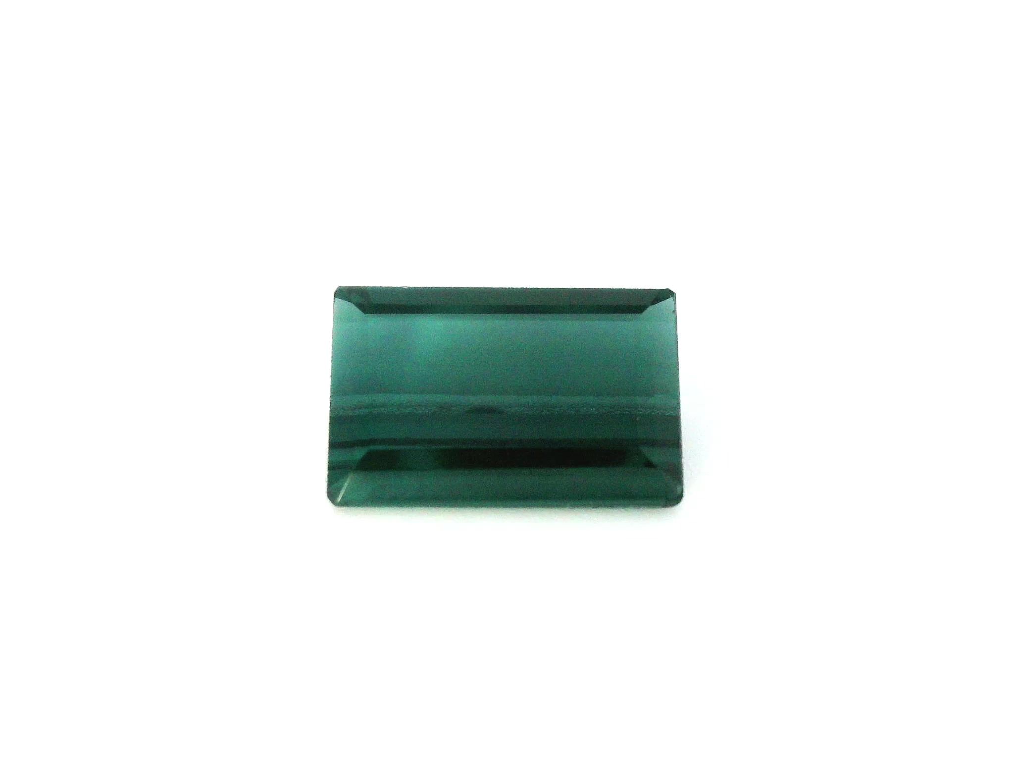 4.09 ct Rectangular tourmaline