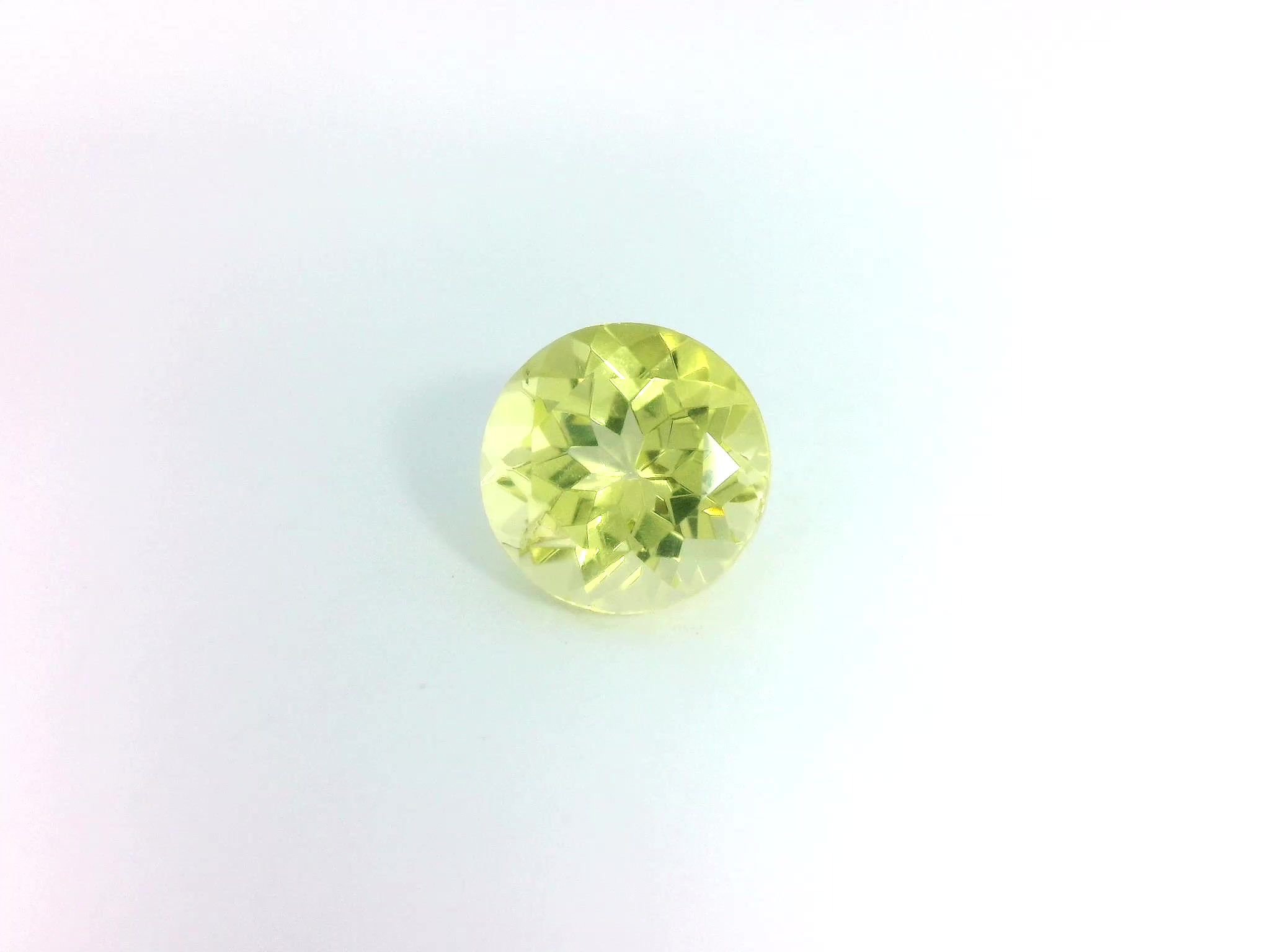 Apatyt 2,46 ct, żółty, szlif okrągły