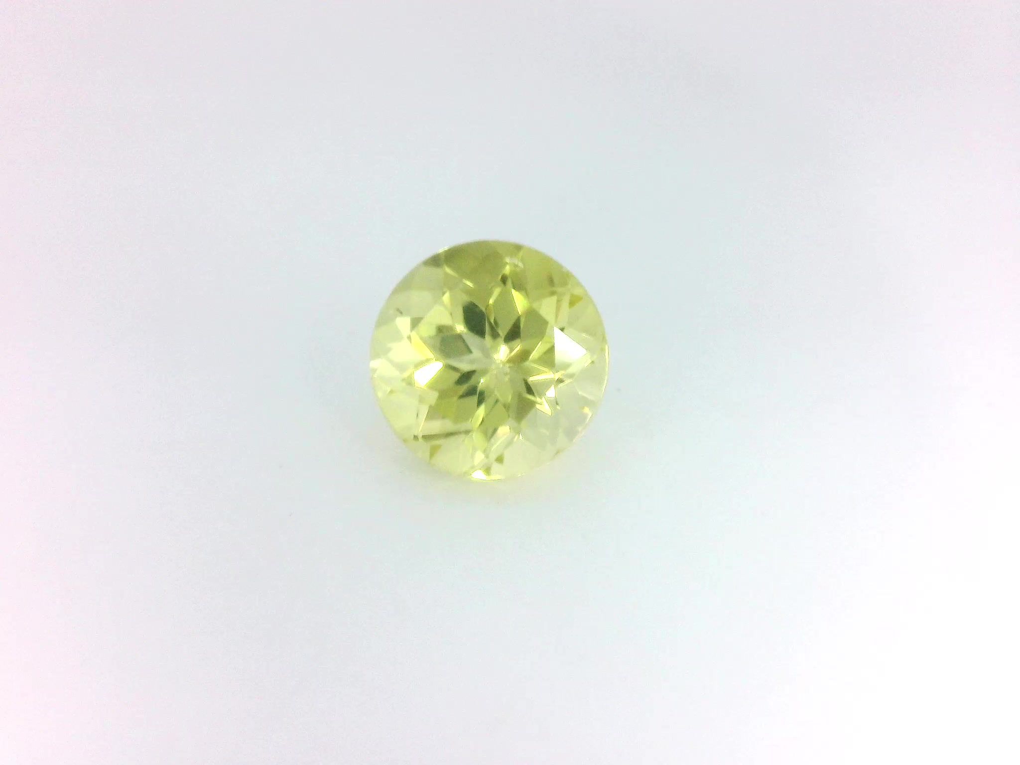 Apatyt 2,49 ct, żółty, szlif okrągły