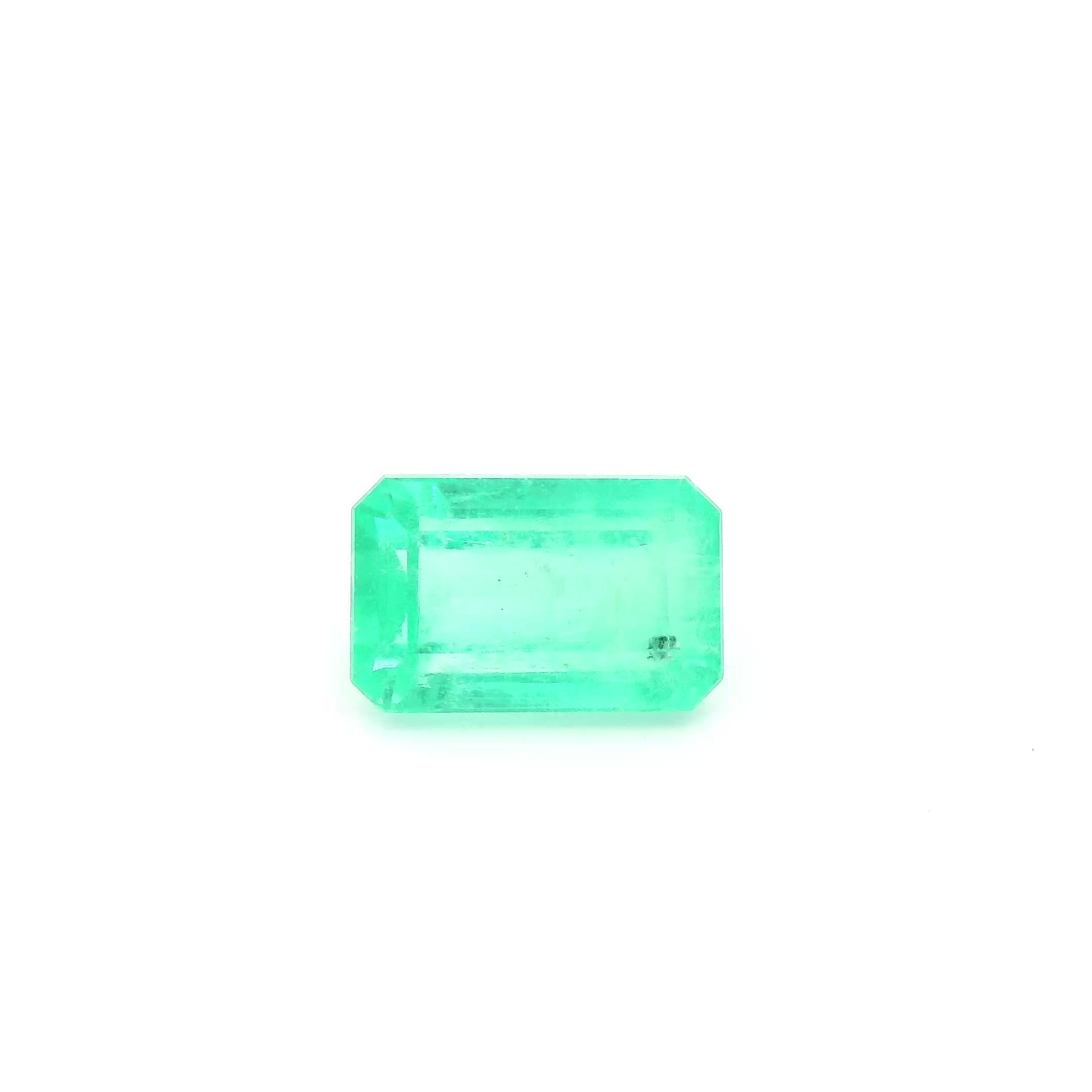 Szmaragd 1,65 ct, zielony, szlif szmaragdowy