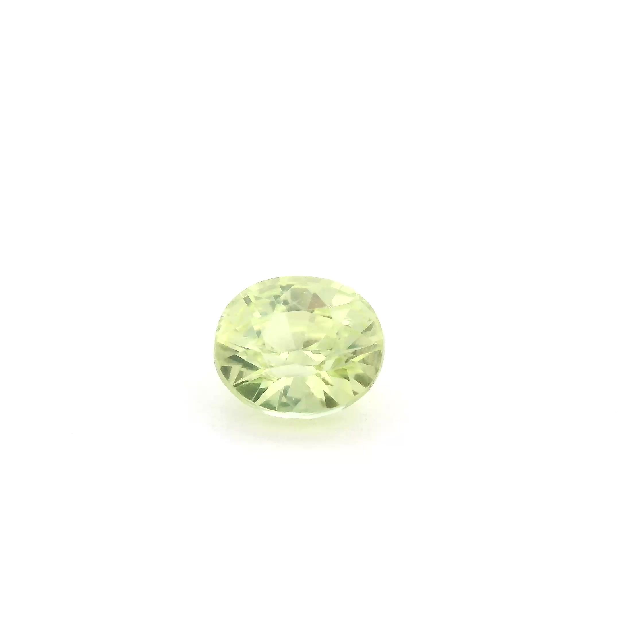 Szafir 1,53 ct, zielony, szlif owalny