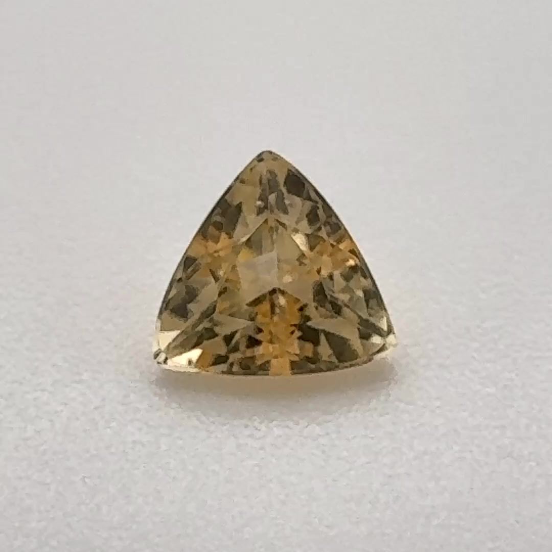 TOPAZ FACETED 0.51ct YELLOW Light Orangey Yellow EC BRAZIL NONE