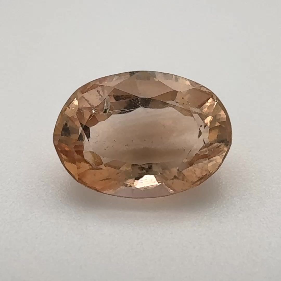 TOPAZ FACETED 3.845ct YELLOW Yellow EC BRAZIL NONE