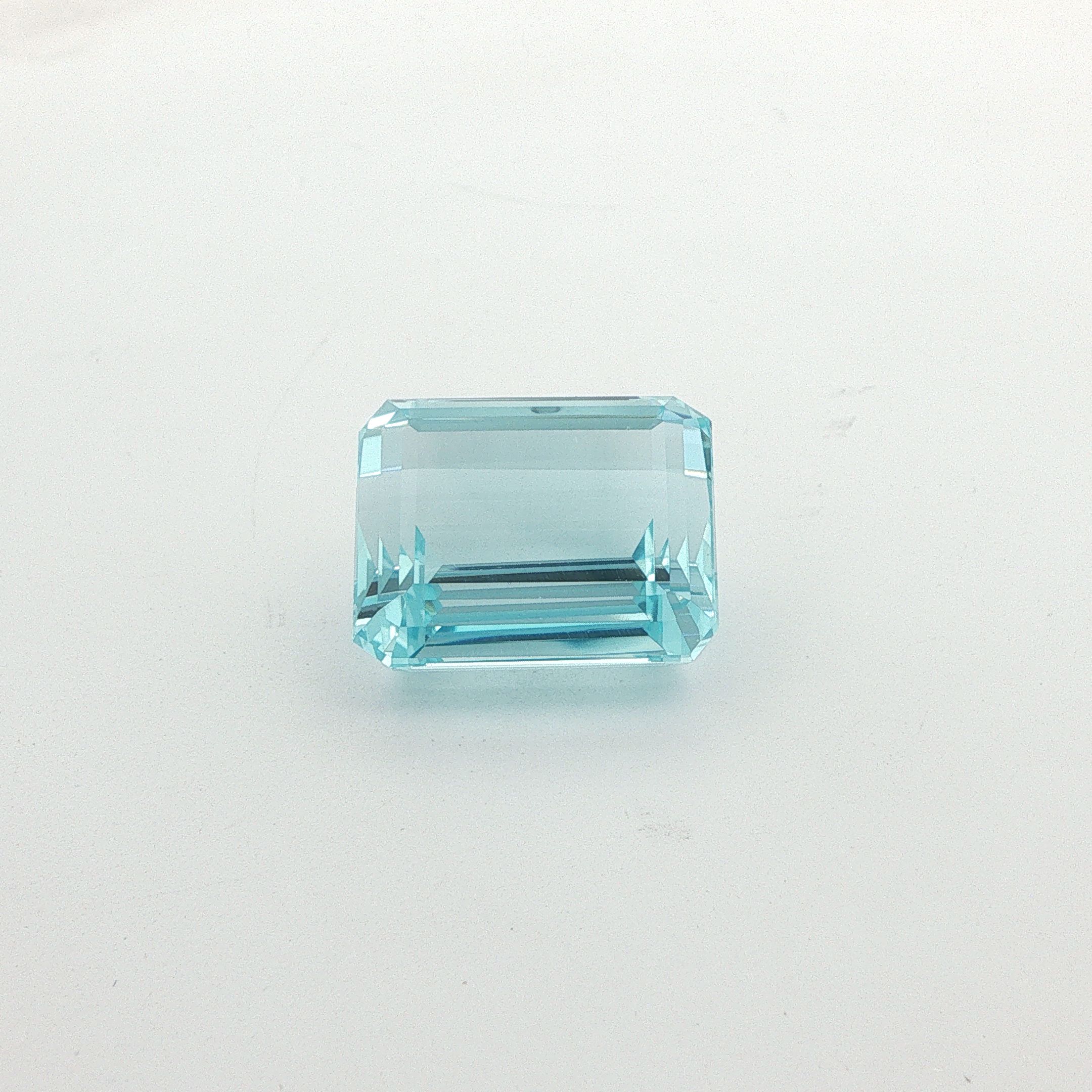 21.44 ct Octagonal aquamarine