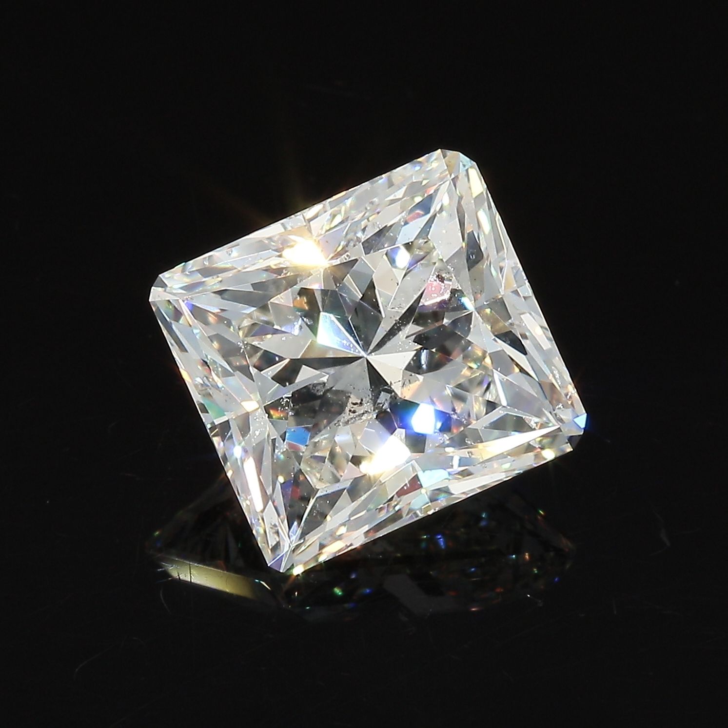 Prírodný diamant radiant,...