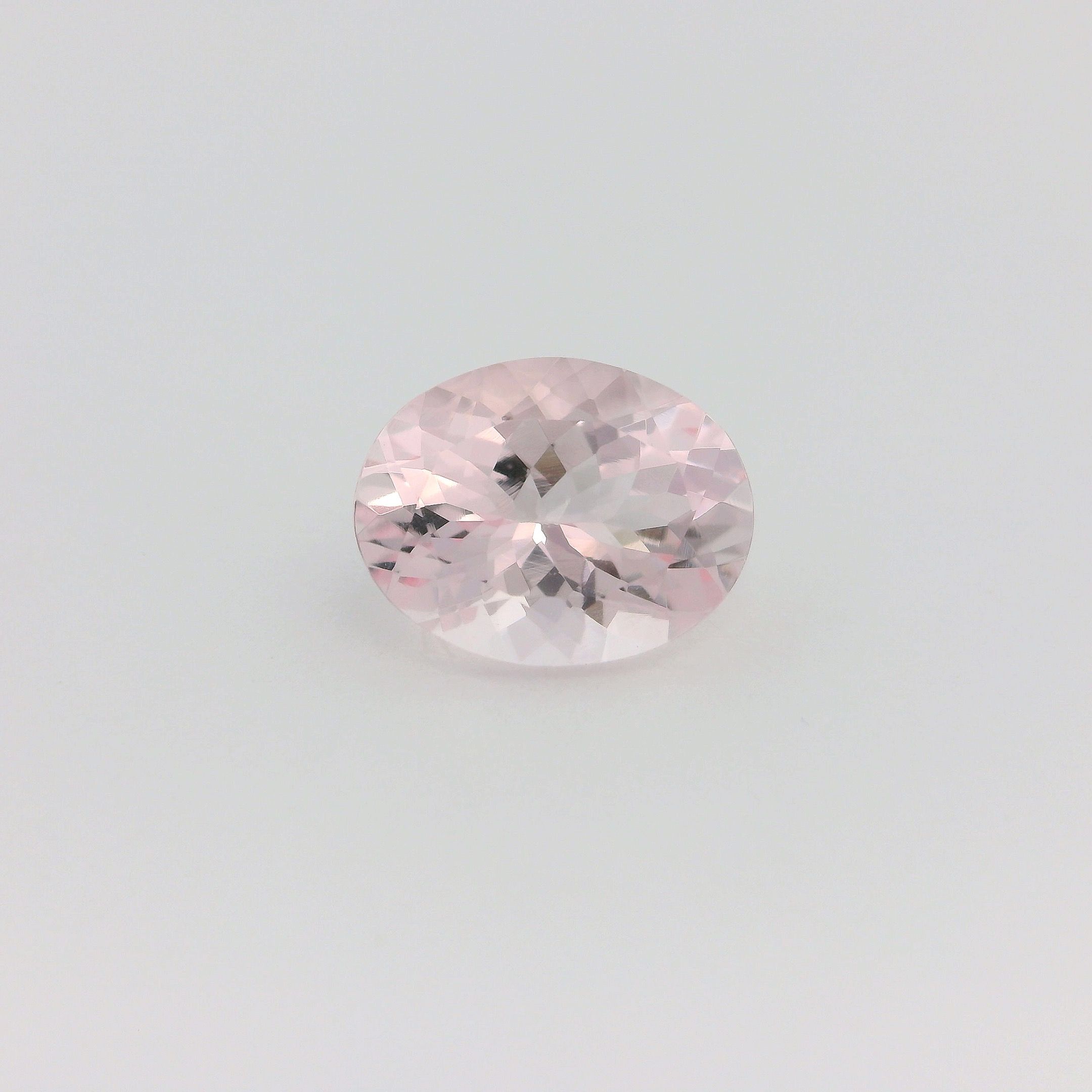 1.85 ct Oval morganite