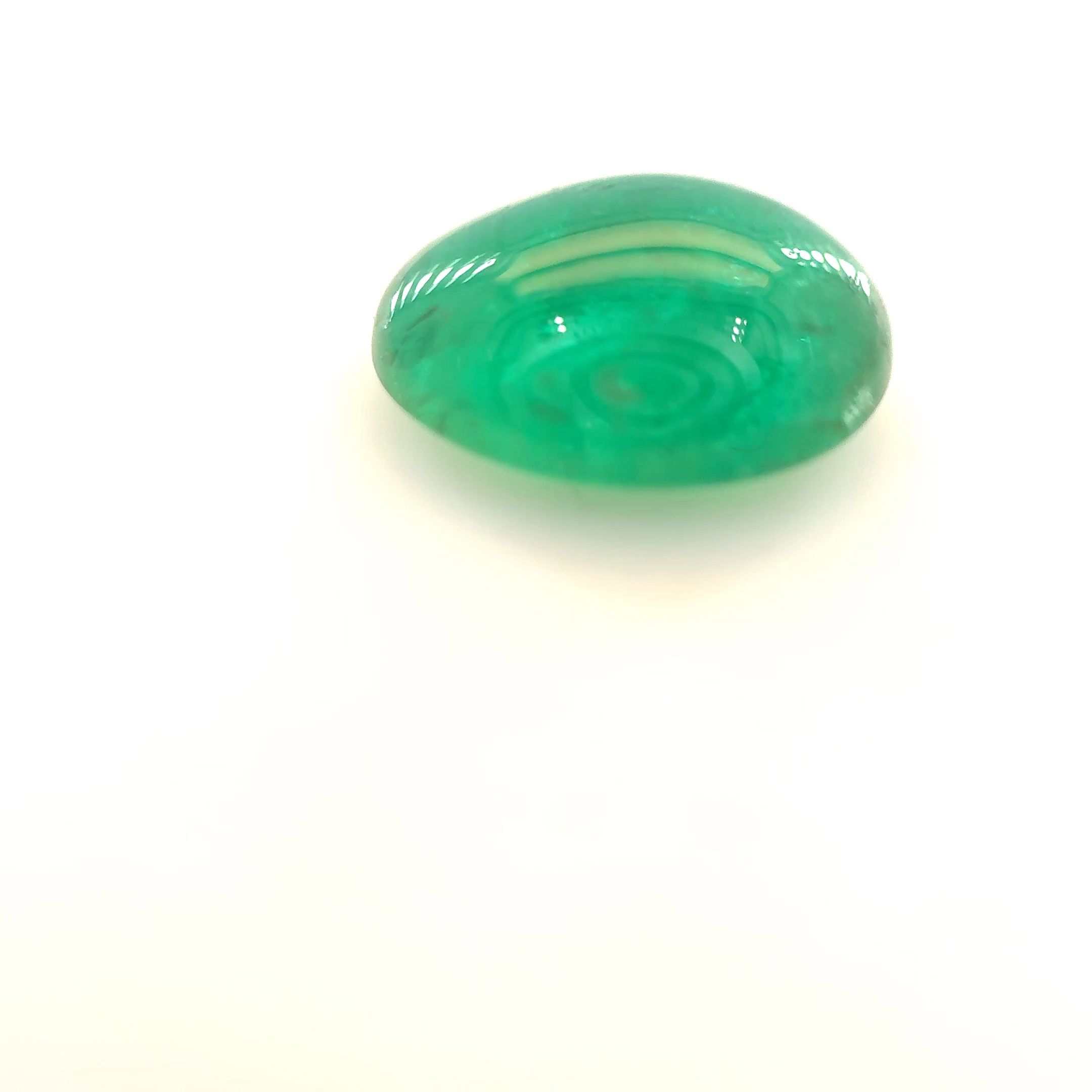 Szmaragd 2,39 ct, zielony, kaboszon